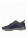 zapatilla azul de hombre con punta redonda y taco plano de 4 cm, ligera y confortable.
