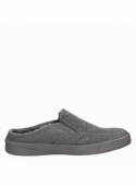 Pantuflas de hombre grises con interior de chiporro para abrigo y bienestar.