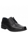Zapato de vestir negro de cuero para hombre, modelo, punta cuadrada.