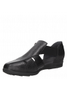 Sandalia de cuero negro para mujer, ideal para uso diario y confort.