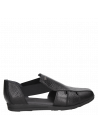 Sandalia casual de cuero negro para mujer, diseño cómodo y ligero.