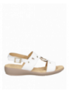 Sandalia informal de cuero blanco, diseño anatómico que ofrece confort y bienestar.