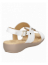 Calzado de cuero blanco para mujer, estilo casual, con forro suave y plantilla confortable.