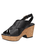Calzado de cuero negro para mujer, ideal para verano, diseño anatómico y cómodo.
