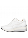 zapatilla de cuero blanco para mujer, versátil para eventos sociales relajados o encuentros con amigos