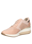 Zapatilla urbana de cuero rosado, forro de poliuretano, suave y maleable.