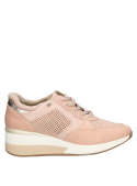 Zapatilla de cuero rosado con taco plano, ideal para actividades diarias.