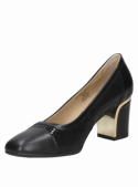 Zapato negro de charol para mujer, diseño elegante en cuero con detalle brogue, ideal para eventos formales.