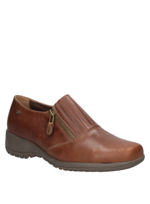 Cuero café en diseño casual con banda elástica, ideal para un estilo urbano y reuniones informales.