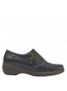 Zapato de cuero azul para mujer, estilo casual con banda elástica y cierre decorativo, ideal para un look relajado.