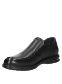 Zapato negro de cuero para hombre, estilo casual, con diseño anatómico y horma amplia.