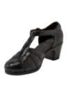 Vista del zapato de cuero negro con taco bloque de 6 cm y altura de caña de 5.7 cm.