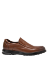 Zapato masculino café de cuero con soporte ideal y ajuste natural para confort diario.