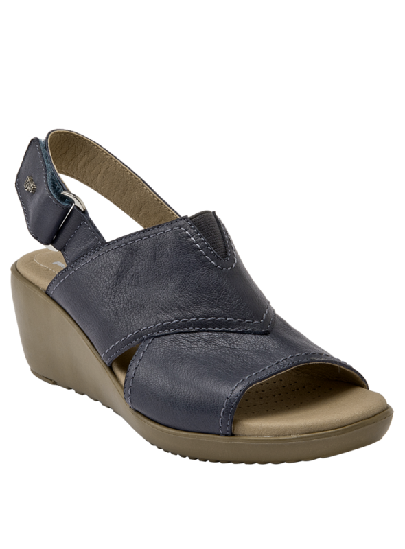 Sandalia de cuero negro para mujer, estilo casual, con punta redonda y plantilla cómoda.