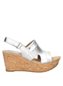 Sandalia plata de cuero para mujer, combina estilo informal y comodidad con su taco cuña.