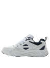 Zapatilla blanca para hombre, ideal para combinar con jeans o joggers, ofreciendo un look urbano y moderno.