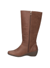 Bota de cuero café con hebillas, estilo urbano para mujer, cómoda y versátil para ocasiones informales.