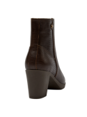 Botín marrón de cuero para mujer, textura reptil. Ideal para looks formales o semi-formales y salidas nocturnas.