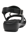 Sandalia negra de cuero para mujer con taco plano de 3.5 cm, ideal para un estilo informal.
