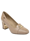 Zapato de cuero beige con forro de poliuretano, ideal para uso diario.