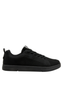 zapatilla negra urbana de hombre con diseño moderno y juvenil, ideal para actividades diarias.