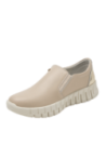 zapatilla urbana beige de cuero, con forro de microfibra, ofreciendo suavidad y confort excepcionales.