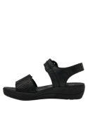 Sandalia casual negra de cuero para mujer, plantilla cómoda, ofrece gran confort.