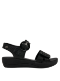 Sandalia de cuero negro para mujer, estilo casual, con taco plano de 5 cm y punta abierta.
