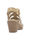 Sandalia de cuero beige para mujer, combina confort y estilo con su diseño anatómico.
