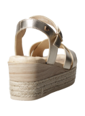 Sandalia oro de mujer con plantilla FOOT PILLOW para máximo confort.