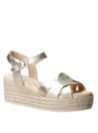 Sandalia de cuero oro para mujer, casual y elegante, con taco de cuña de 9.5 cm.