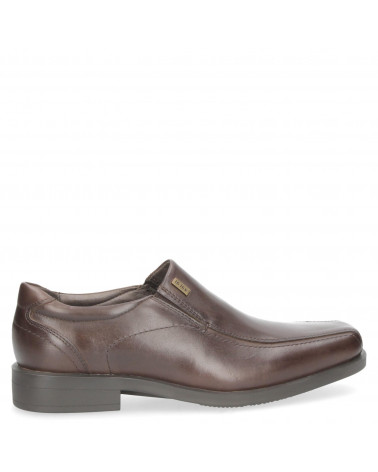 Zapato café para hombre, estabilidad y protección con piezas interiores preformadas.