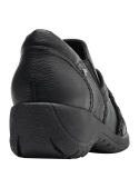 Zapato de cuero negro para mujer, ideal para caminar, con revestimiento interior suave y diseño sobrio pero sofisticado.