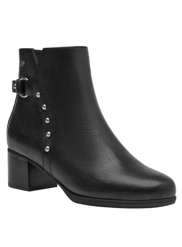 Botín de cuero camel para mujer, con textura granulada y diseño elegante que combina estilo casual y sofisticado.