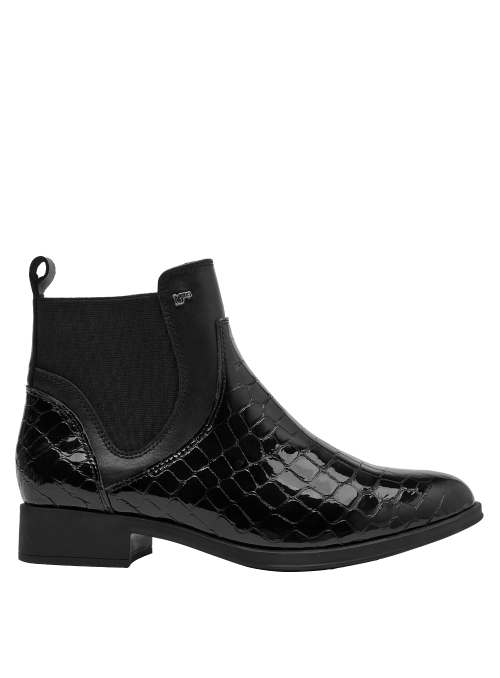 Botín Chelsea negro de cuero para mujer, con textura de piel de reptil y elástico lateral, ideal para uso urbano diario.