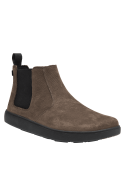 Botín Chelsea café de cuero para hombre, con diseño simple y paneles elásticos que brindan comodidad.