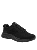 Zapatilla textil negra para hombre, construcción ligera que ofrece comodidad y flexibilidad en actividades cotidianas.