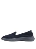 Zapatilla azul femenina de estilo casual, diseño moderno con suela de goma y parte superior transpirable para mayor confort.