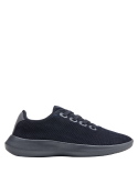 Zapatilla casual azul de hombre, con suela de goma duradera, adecuada para climas cálidos y uso urbano.