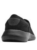 Zapatilla slip-on negra masculina, estilo urbano, tela moderna que ofrece ventilación y confort durante todo el día.