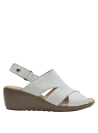 Sandalia de cuero premium blanca para mujer, con forro de PU y plantilla cómoda.