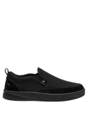 zapatilla sintética negra para hombre, diseño anatómico que se adapta al pie evitando roces.