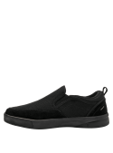 zapatilla negra de material sintético, taco plano de 4.2 cm y punta redonda para máximo confort.