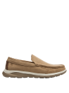 Mocasín de cuero camel para hombre, estilo casual chic, comodidad diaria con suela moderna y deportiva.