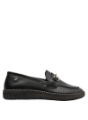 Elegante mocasín de cuero negro con diseño casual y sofisticado para mujer.