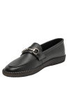 Calzado casual chic de cuero negro, ideal para estilos formales e informales.