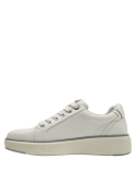 calzado deportivo blanco de cuero, estilo chunky, ideal para looks urbanos y casual-chic