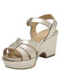 Sandalia dorada de cuero con tiras entrecruzadas, estilo casual y sofisticado para mujer.