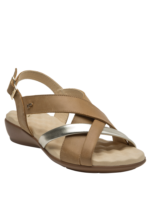 Sandalia de cuero camel para mujer, perfecta para reuniones informales y salidas a almorzar.