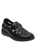 Elegante zapato de cuero negro para mujer, cómodo para uso diario y reuniones informales.